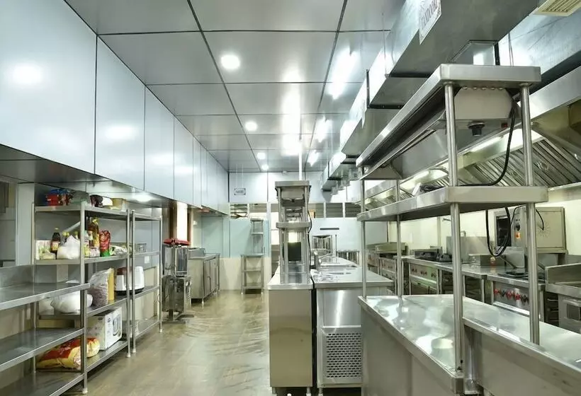 Hotelli Lush Green Retreat