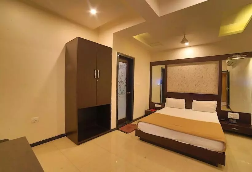 ホテル Shrinath