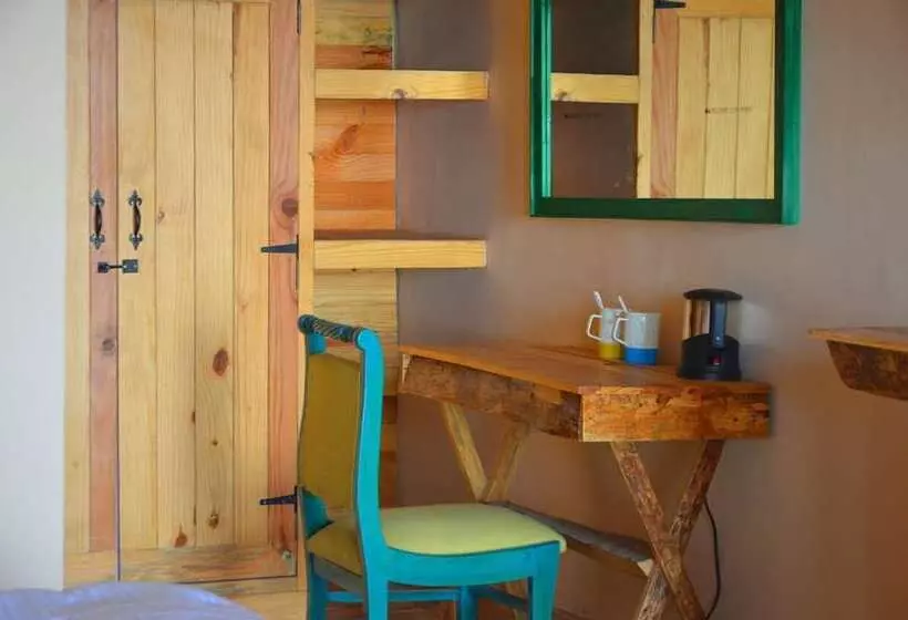 ホテル The Cliffe Cafe & Cottages