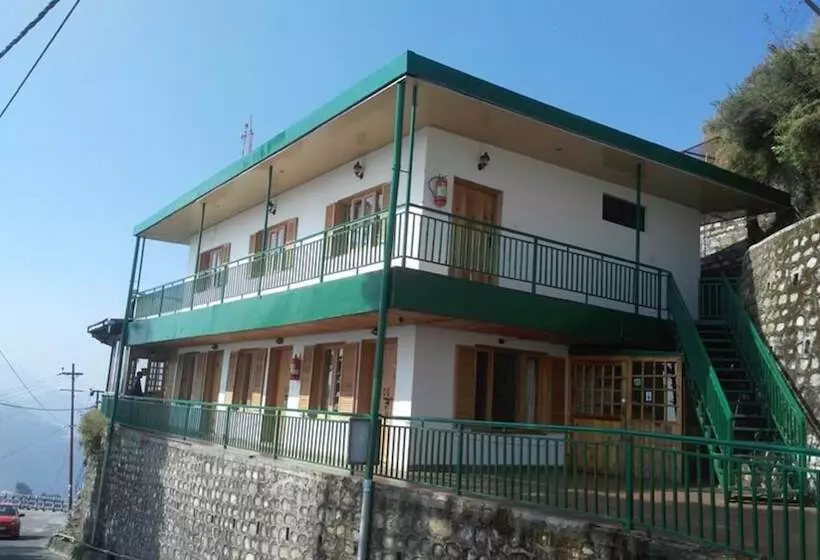 ホテル The Cliffe Cafe & Cottages