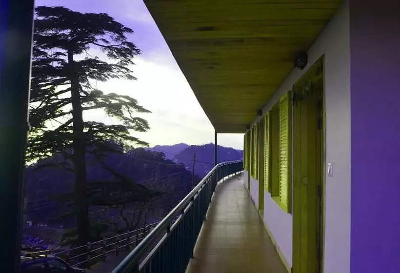 ホテル The Cliffe Cafe & Cottages