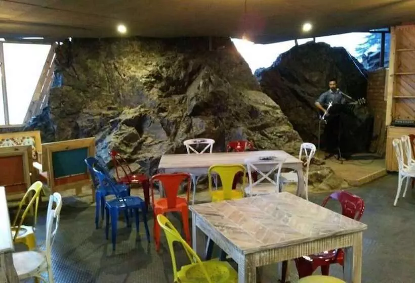 ホテル The Cliffe Cafe & Cottages