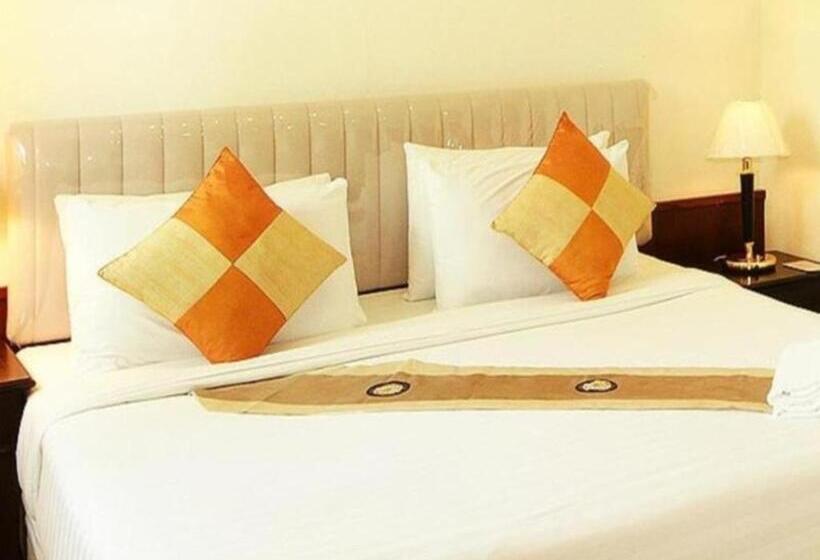 Hotel The Forest Home Resort