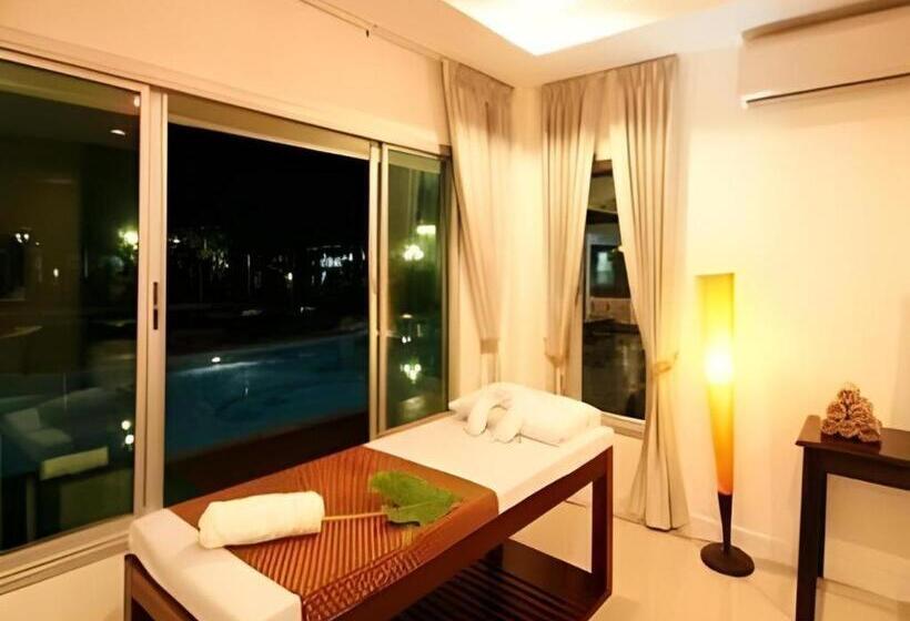 Hotel The Forest Home Resort