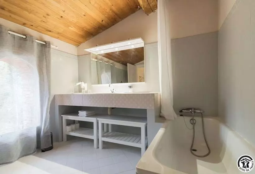 Pension  La Pasteliere