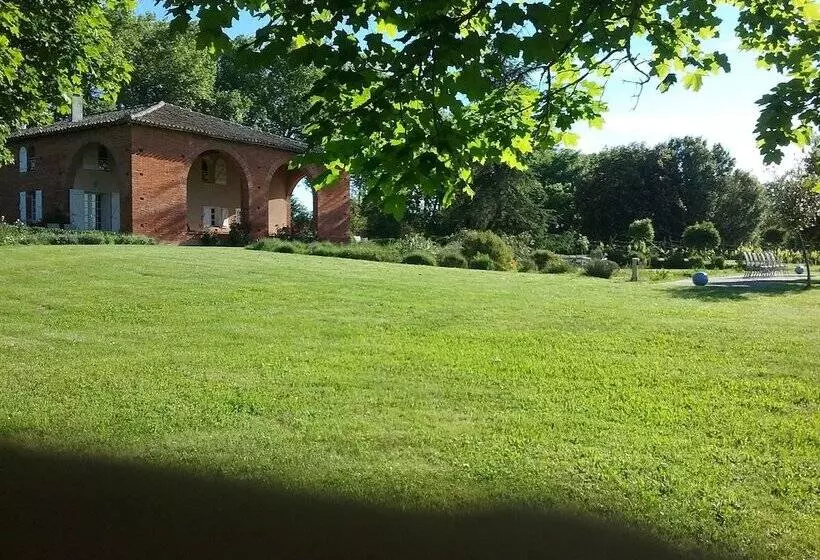 Pension  La Pasteliere