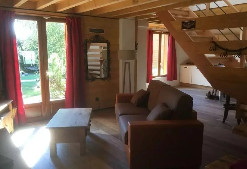 Majatalo Les Crinieres En Brie