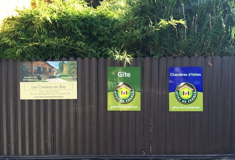 펜션 Les Crinieres En Brie