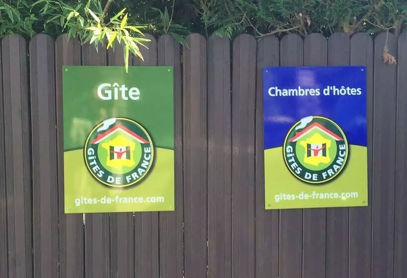 Majatalo Les Crinieres En Brie