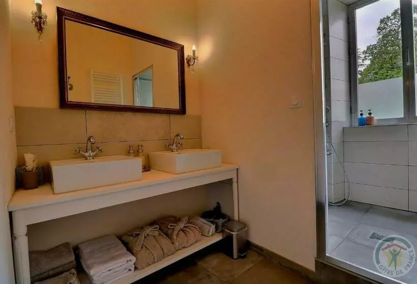 Majatalo Les Voisins De L Illet