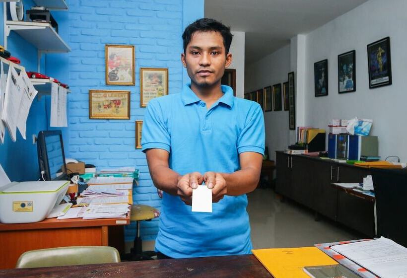 ペンション Sky Inn Rempoa Jakarta