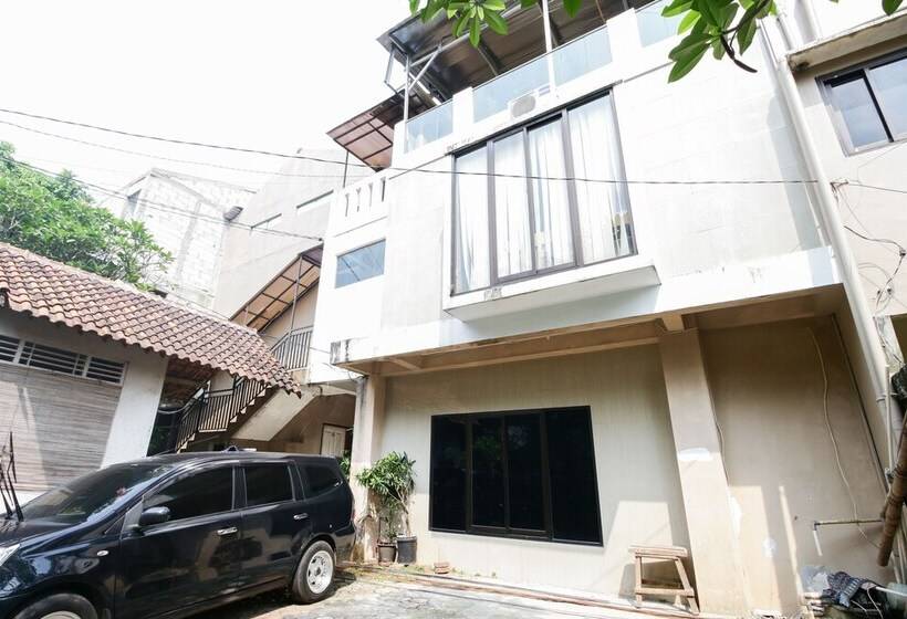 ペンション Sky Inn Rempoa Jakarta