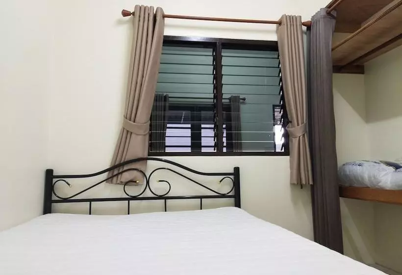 ペンション Triple S House