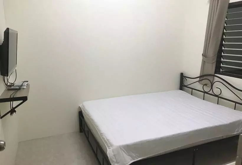 ペンション Triple S House