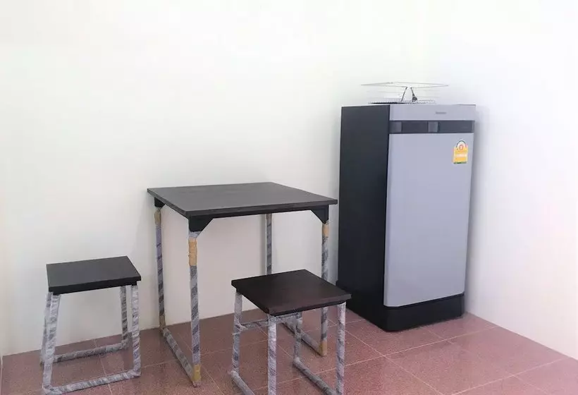 ペンション Triple S House