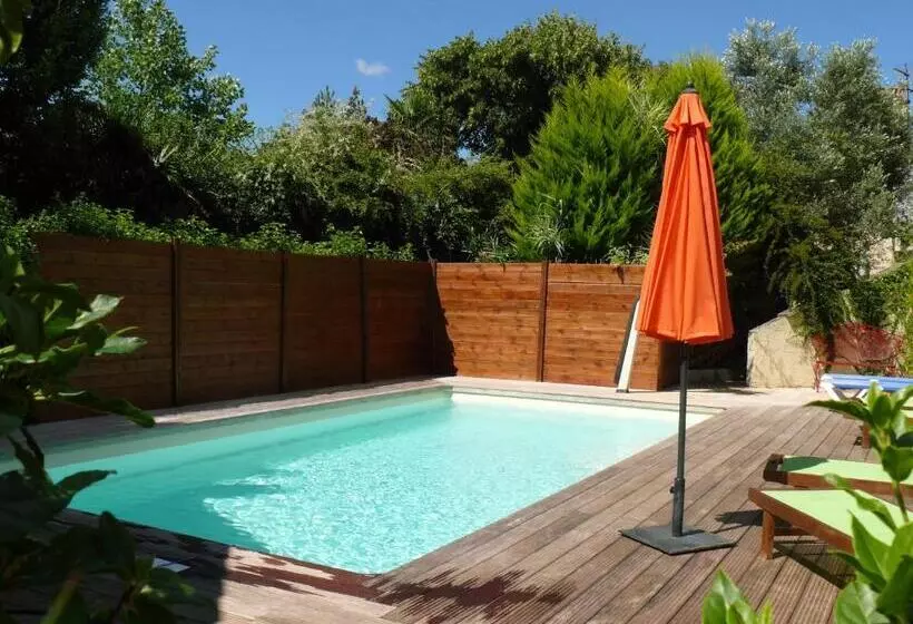 ベッドアンドブレックファースト Chambres D Hôtes Du Clos Semper Felix