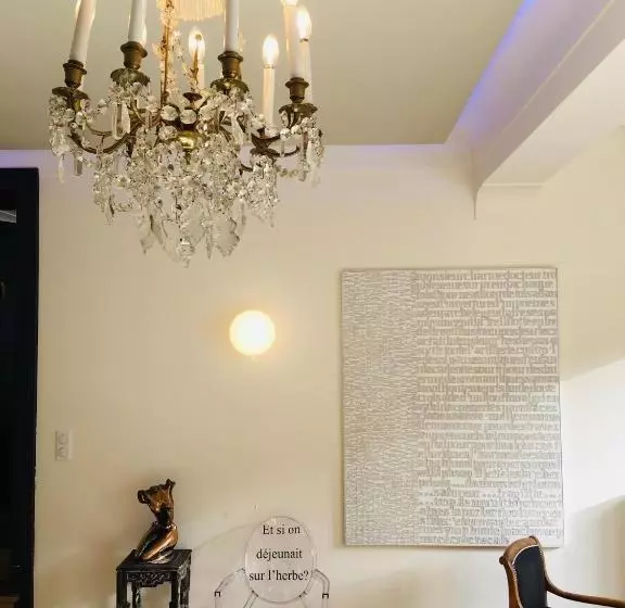 Aamiaismajoitus (B&B) Par Monts Et Par Vaux