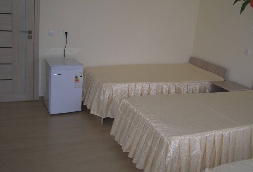 בית מלון כפרי Dobry Bobr