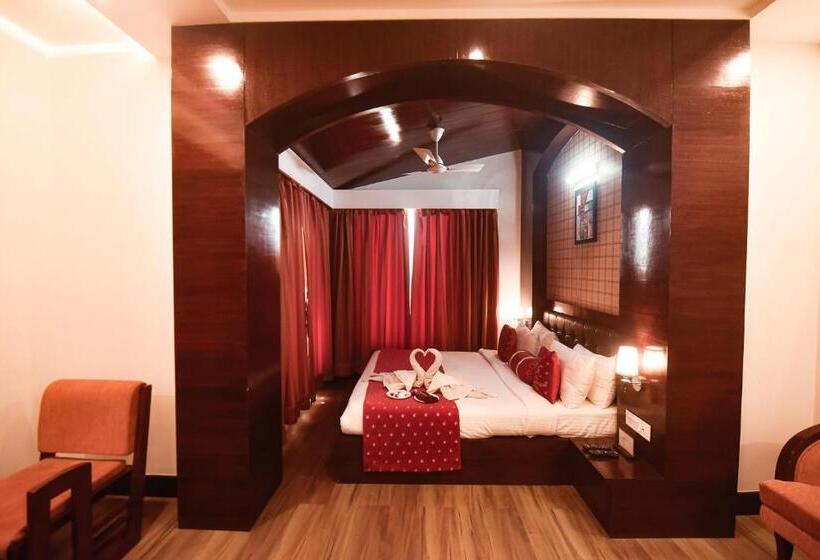 فندق Konark Grand