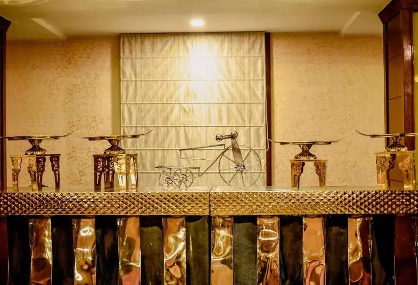 Hotelli Konark Grand