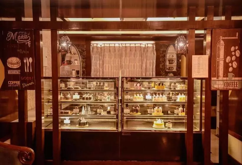 Hotelli Konark Grand