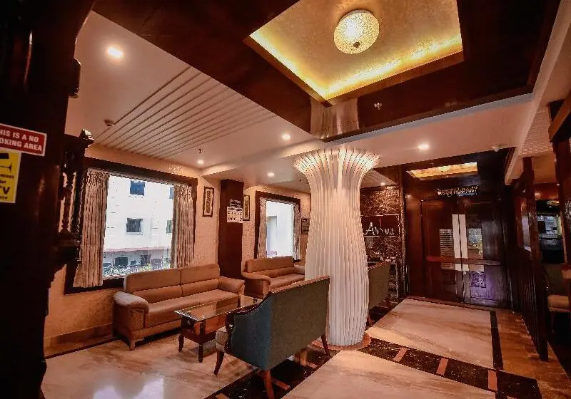 Hotelli Konark Grand