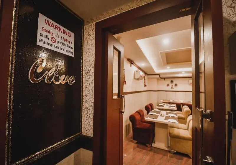 Hotelli Konark Grand