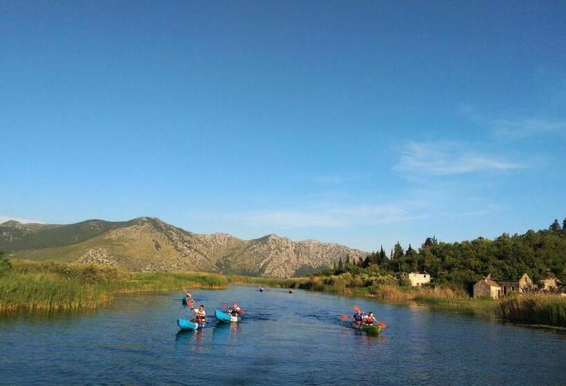 בית מלון כפרי Merlot