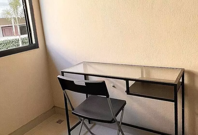 ホテル Palm Spring Apartment