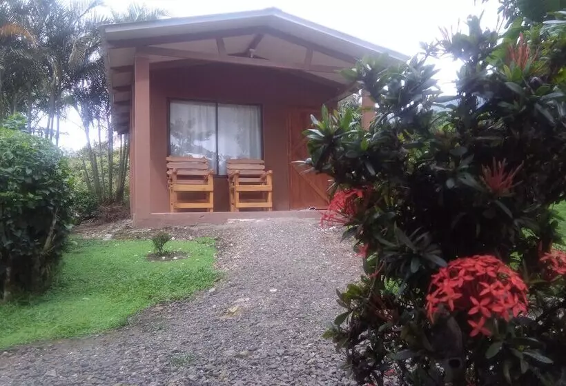 Hotelli Paraiso Volcano Lodge