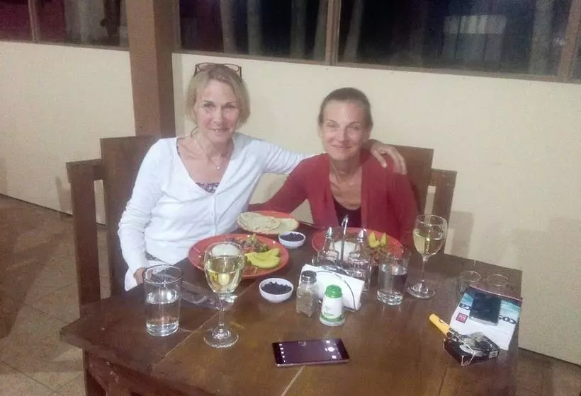 Hotelli Paraiso Volcano Lodge