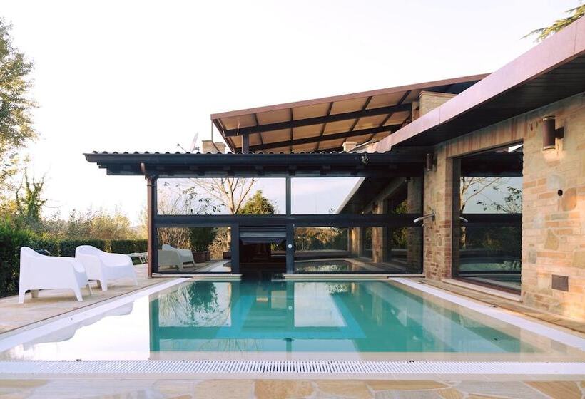 乡村酒店  Colle Indaco Country House & Wellness