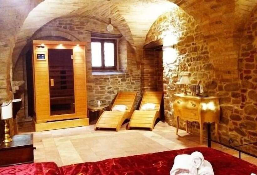 乡村酒店  Colle Indaco Country House & Wellness