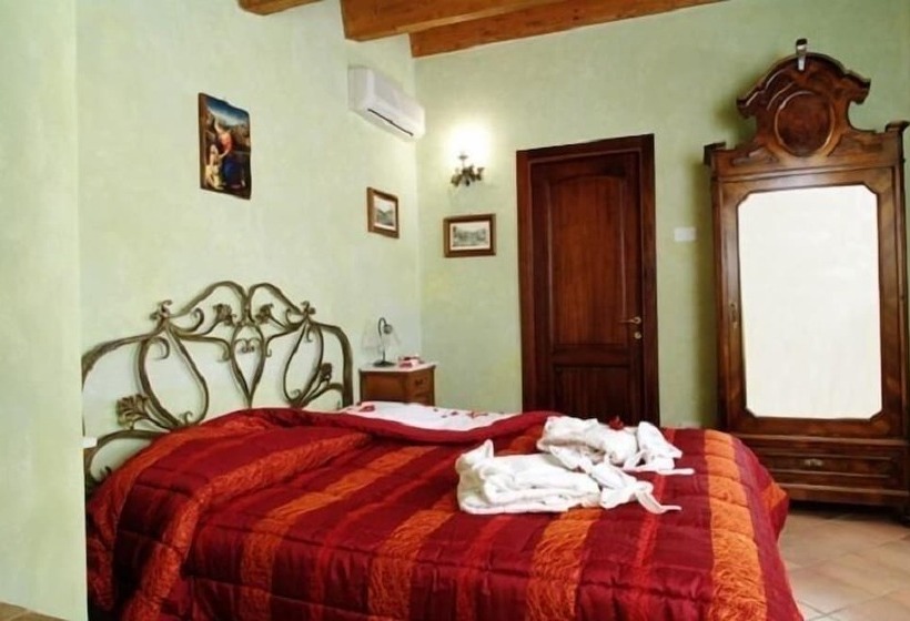 乡村酒店  Colle Indaco Country House & Wellness