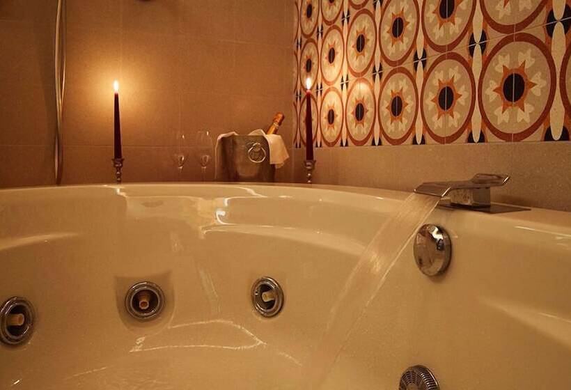 乡村酒店  Colle Indaco Country House & Wellness