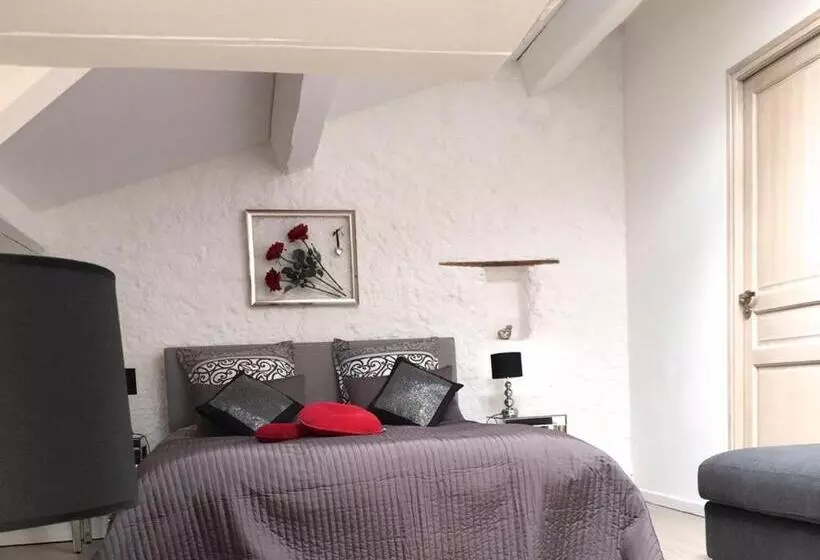 Majatalo Clos De La Colombe