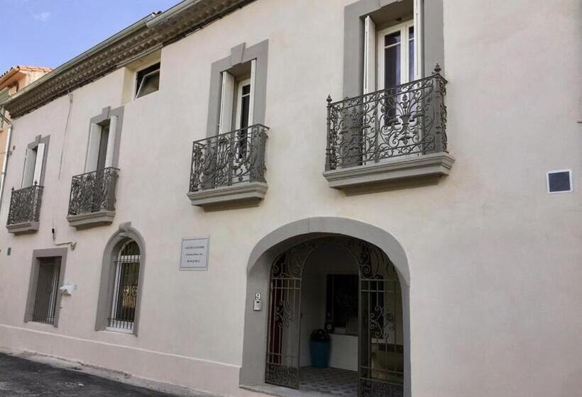 بنسيون Clos De La Colombe