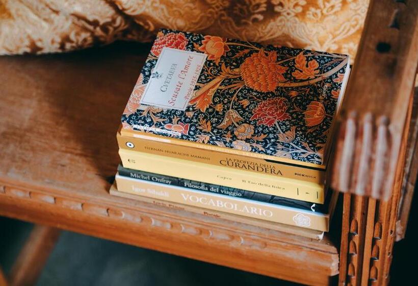 膳宿费 Essenza Sardegna