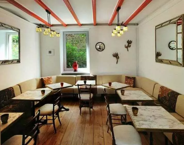 ペンション La Barcarolle   Chambre D Hôtes