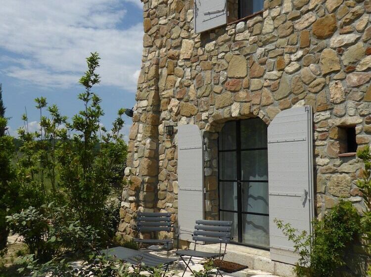 פנסיון Saint Quentin