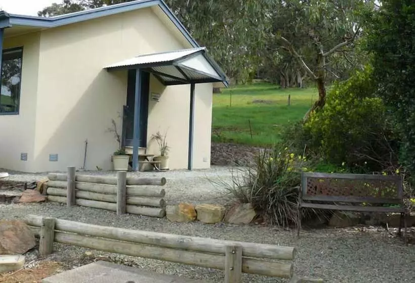 Riesling Country Cottages