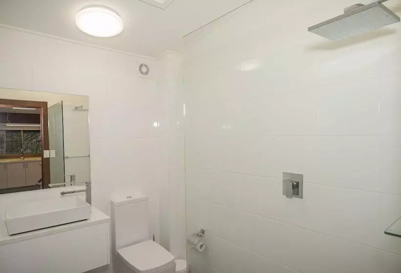 Royal National Park Cottages