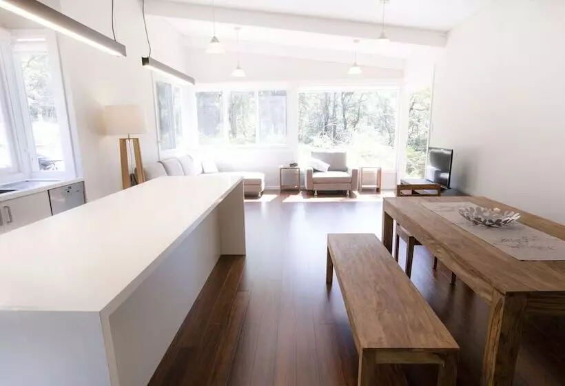 Royal National Park Cottages