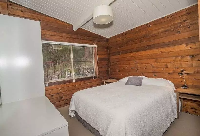 Royal National Park Cottages