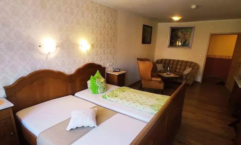 Antikhotel Steinbacher Hof