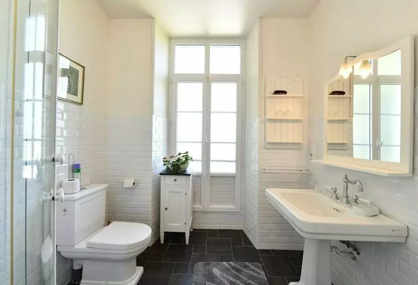 Aamiaismajoitus (B&B) Chambres D Hôtes Aire Berria