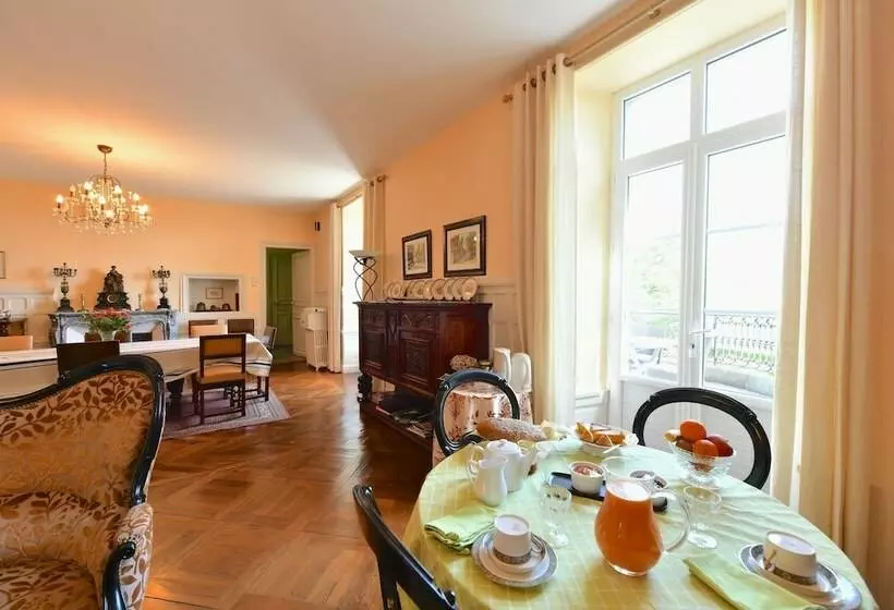 Aamiaismajoitus (B&B) Chambres D Hôtes Aire Berria