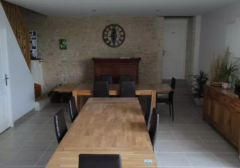 Aamiaismajoitus (B&B) Flore Des Marais