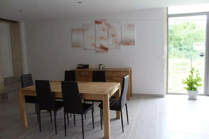 Aamiaismajoitus (B&B) Flore Des Marais