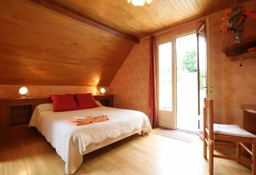 Aamiaismajoitus (B&B) L'espiatet